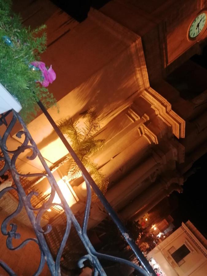 La Casa In Piazza Hotel Terrasini Exterior foto